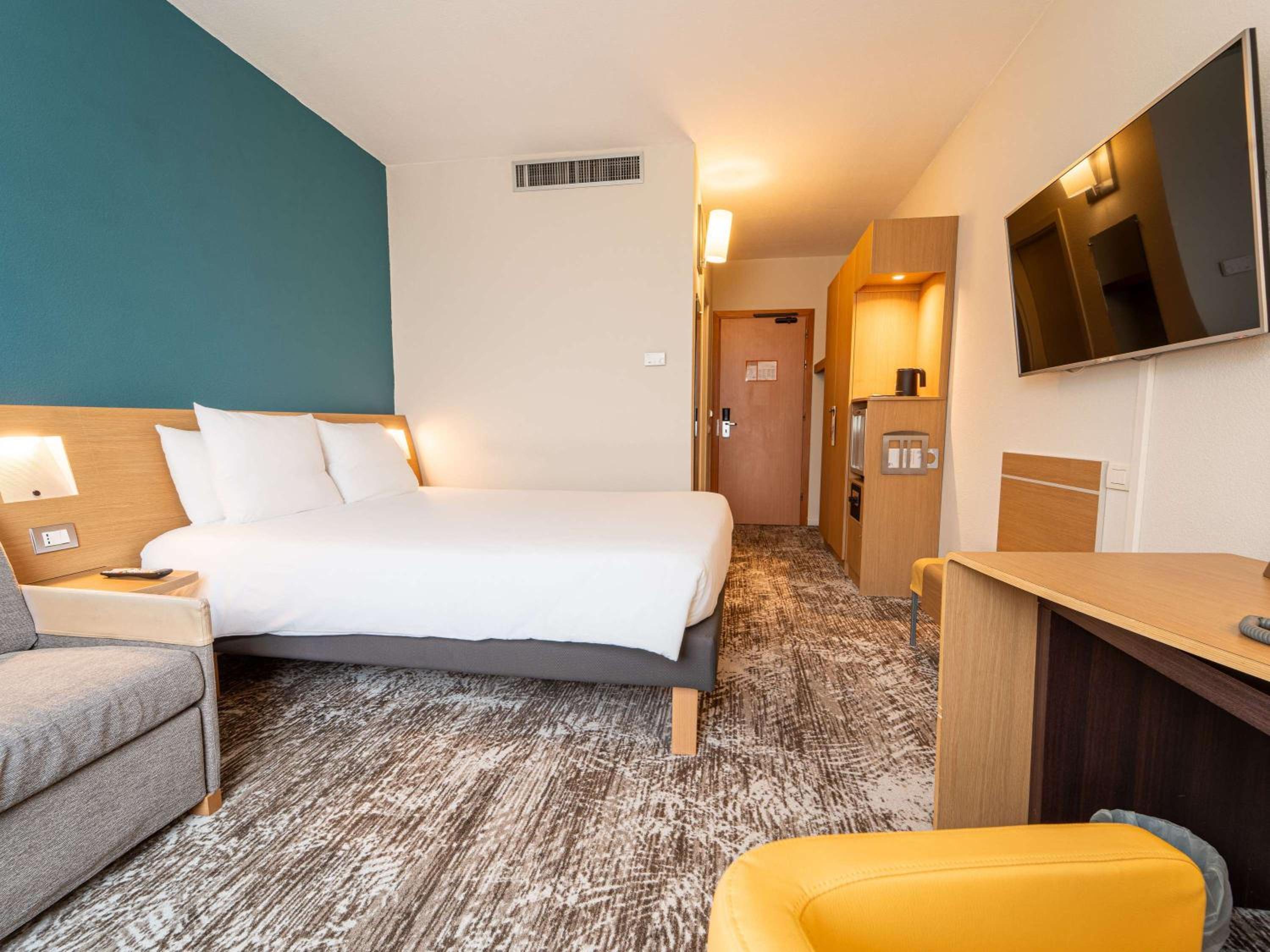غرفة سوبيريور بسرير مزدوج مع أريكة، Novotel Roma Est 7/10