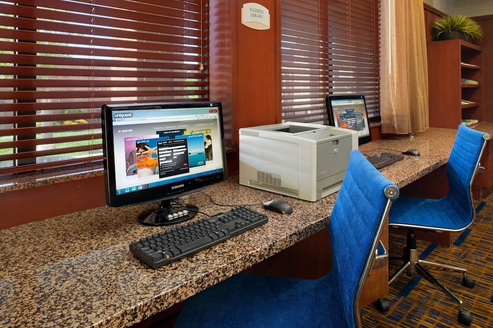 Courtyard By Marriott Columbia Missouri 22/38