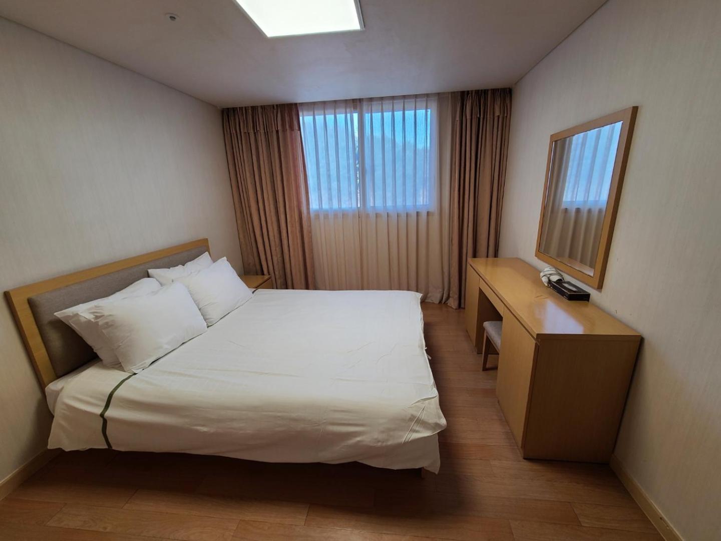 Condo, Greenpia, 25 Pyeong