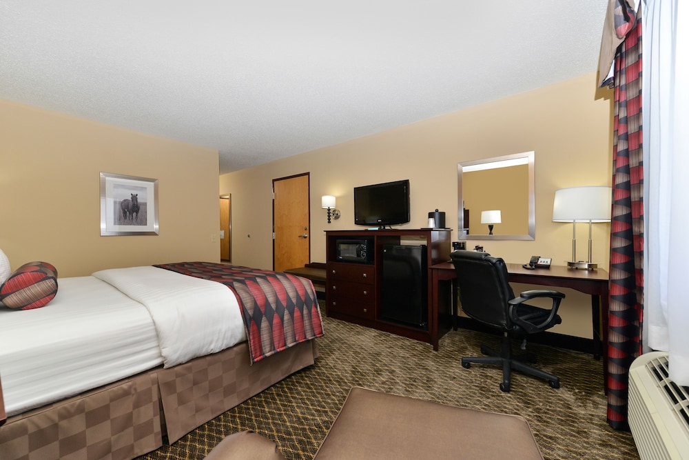 Baymont by Wyndham Ardmore I-35 12/46