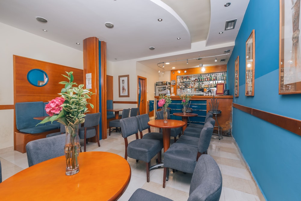 Hotel Villa Royal 38/54