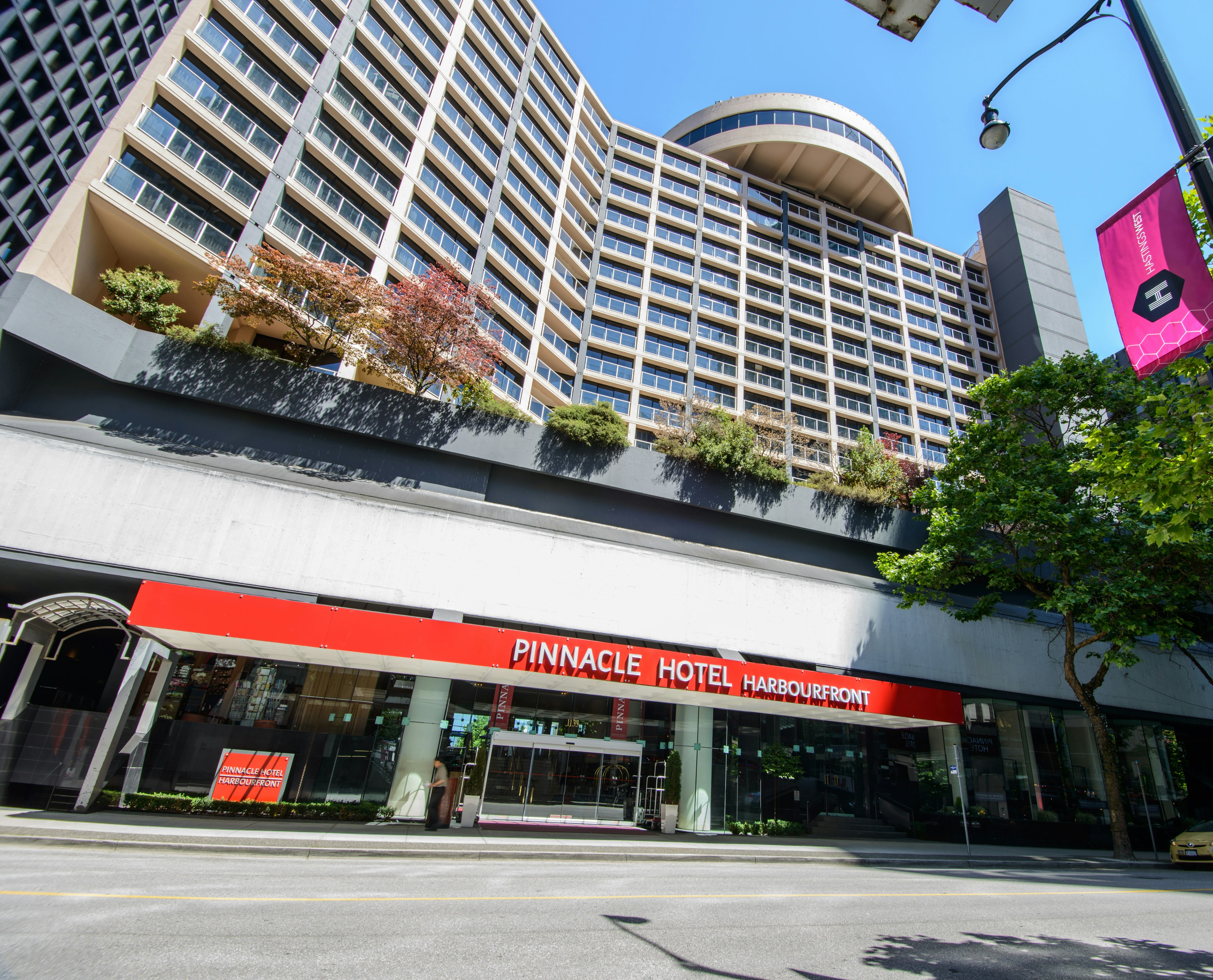 Pinnacle Vancouver Harbourfront (Ex Renaissance) 2/57