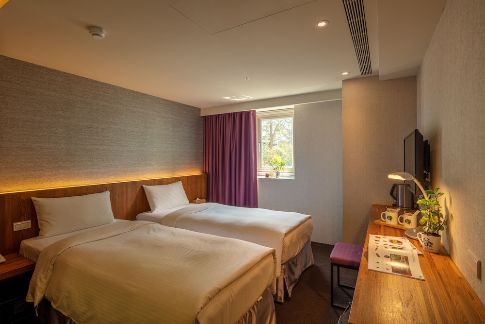 Goodmore Hotel Shida 12/40
