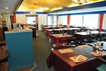 Lively Inn & Suites 45/61