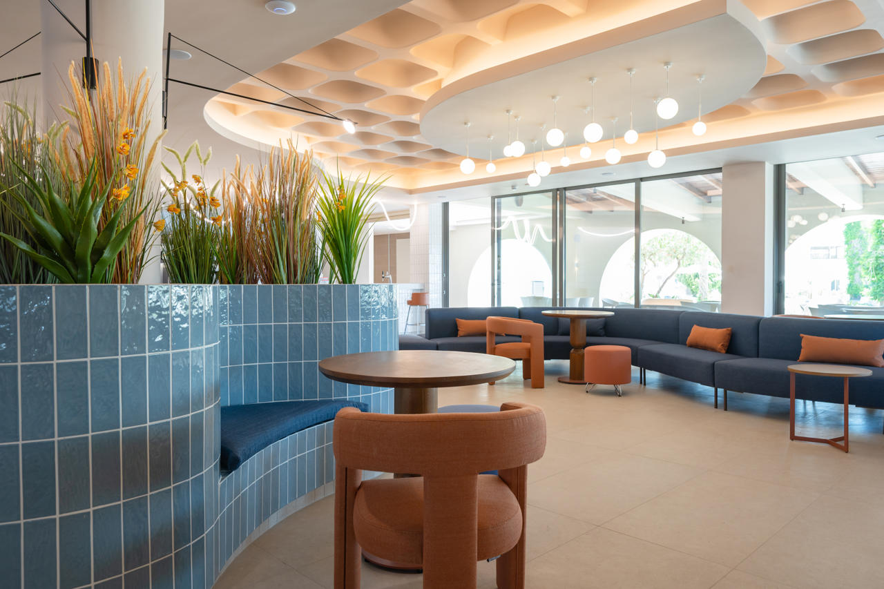 Kouros Palace Active Lifestyle Hotel 114/157