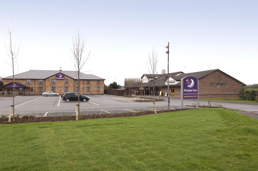 Premier Inn Llanelli Central West 59/62