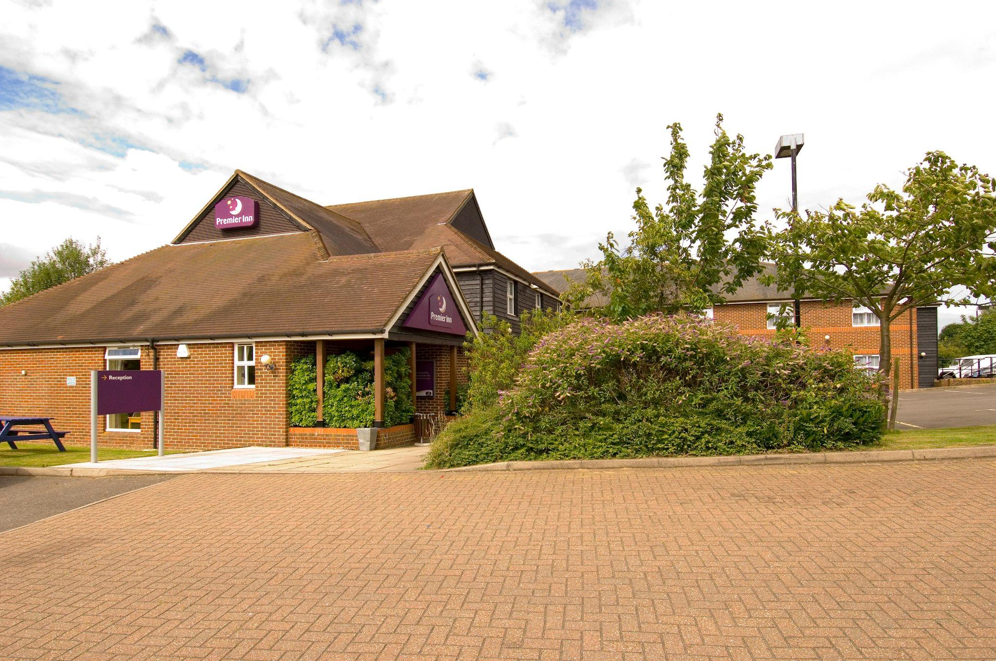 Premier Inn Ashford North 24/25