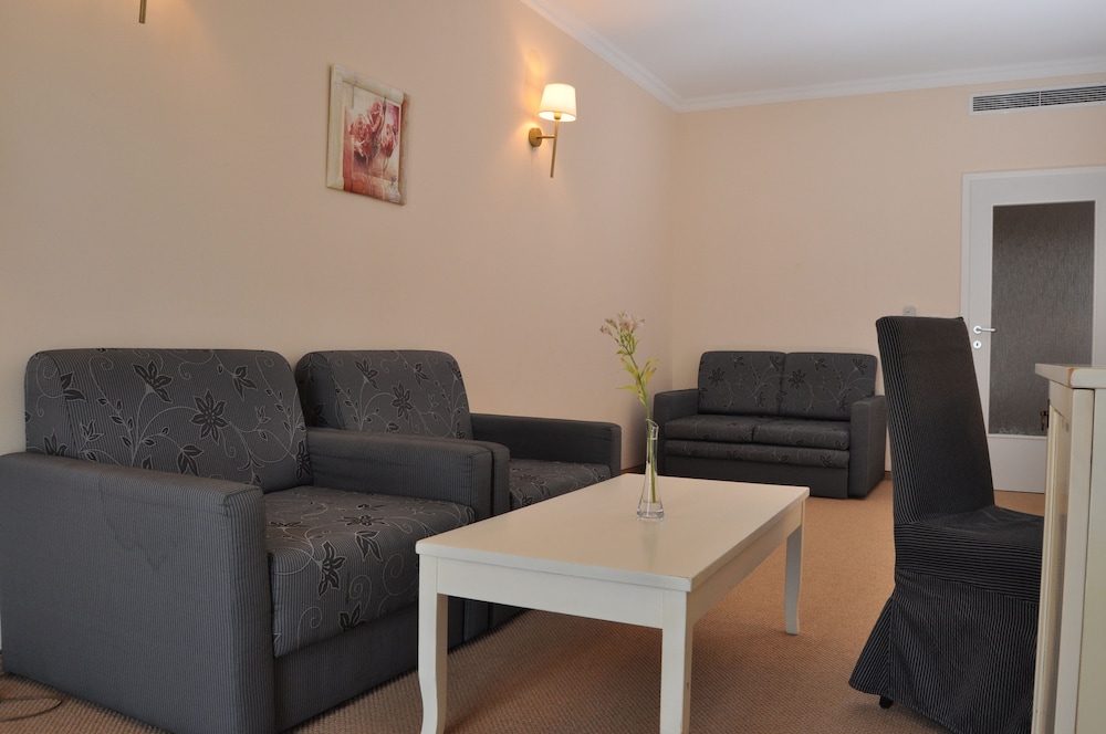 Festa Pomorie Resort 30/50