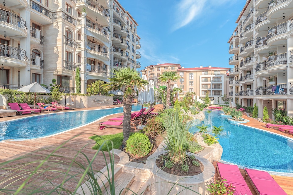 Harmony Suites 10 37/42