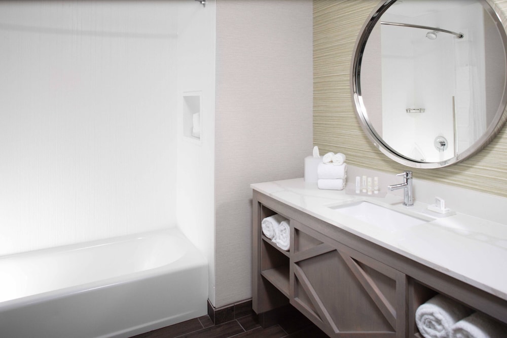 Courtyard by Marriott Jekyll Island 15/48