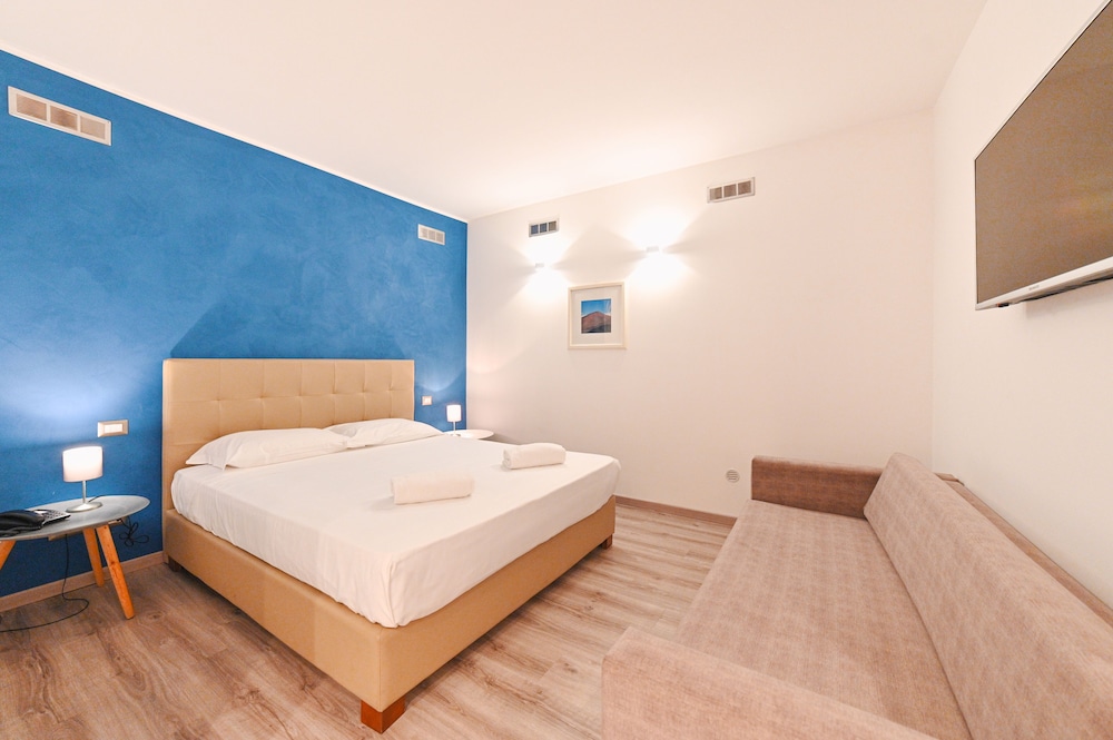 Hotel Baia Delle Sirene 33/80