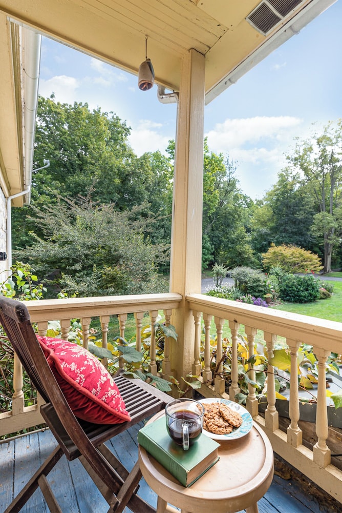Fallen Tree Farm Bed & Breakfast 30/50