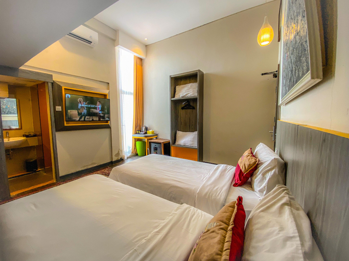 Executive, Twin Beds