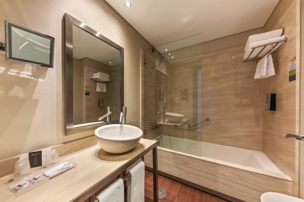 Lux Fatima Hotel 29/31