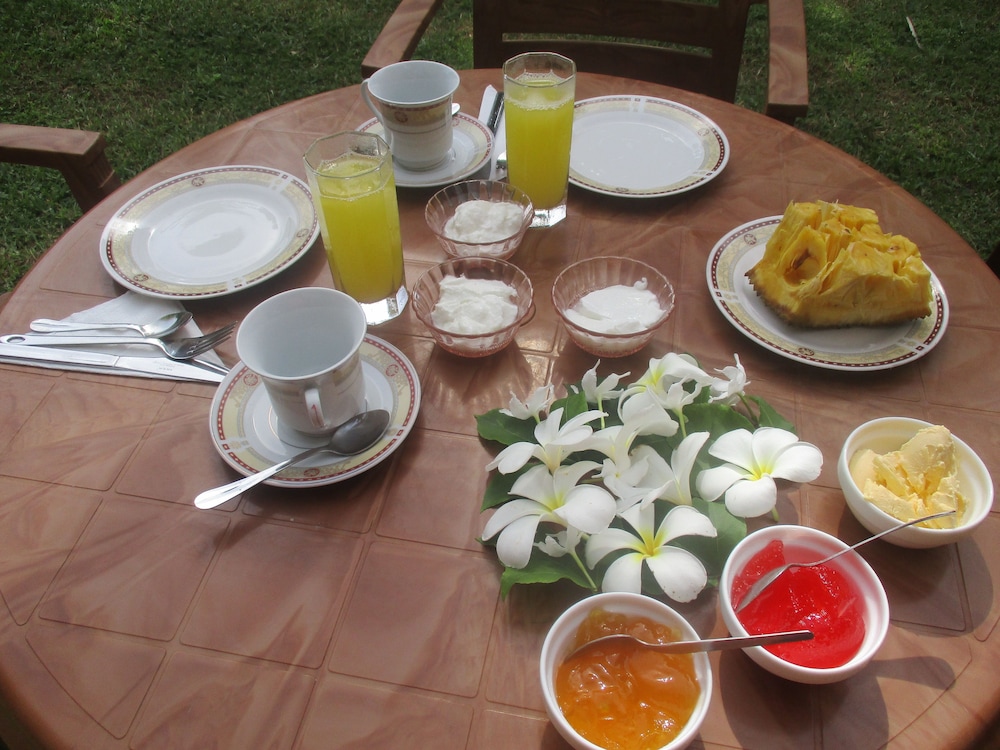 Raja Beach Hotel 37/50