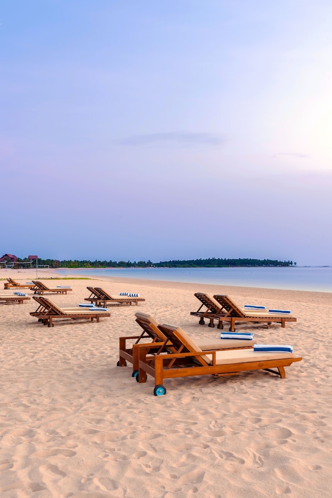Sunrise Pasirkudah 37/50