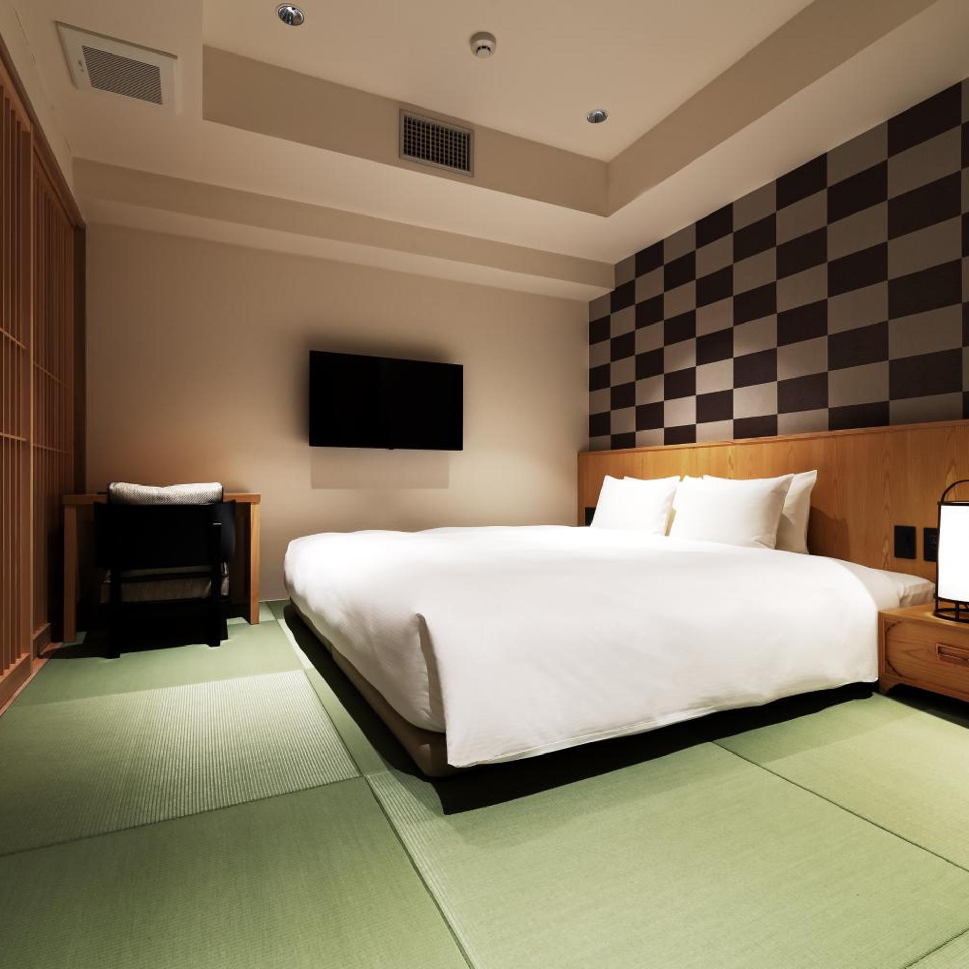 Japanese, King Bed, Outdoor Bath