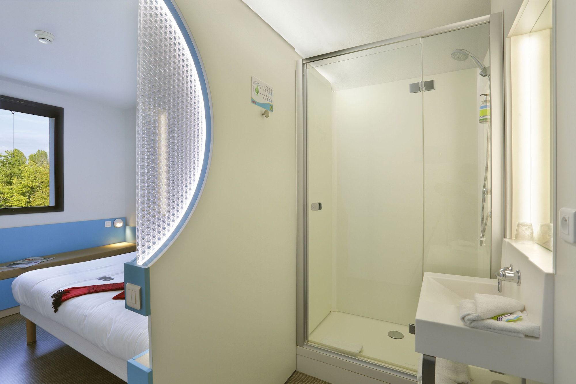 غرفة قياسية بسرير مزدوج، First Inn Blois 3/3