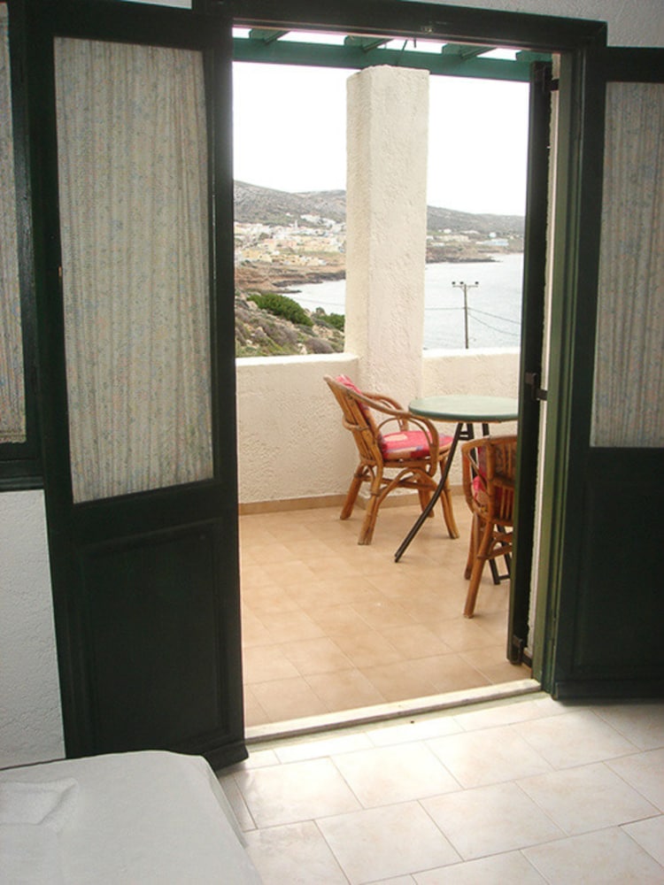 Finiki View Hotel Apartments 28/50