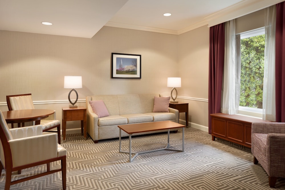 Hilton St. Louis Frontenac 45/76
