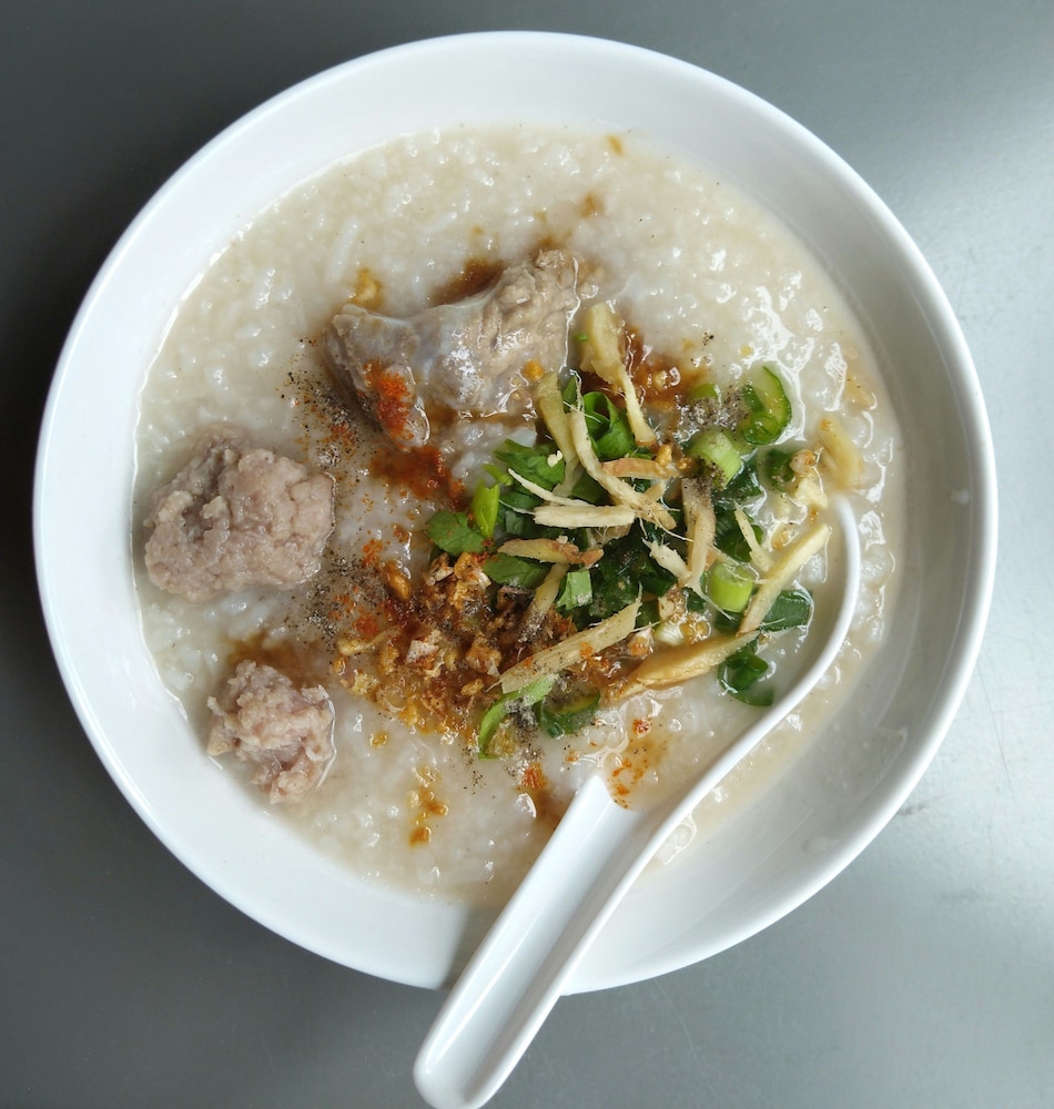 Khunyuw Hotel 24/63