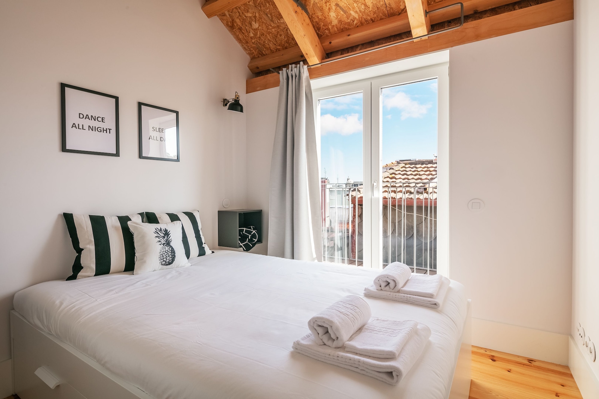 2 BEDROOMS, PANORAMIC, PENTHOUSE, CITY VIEW