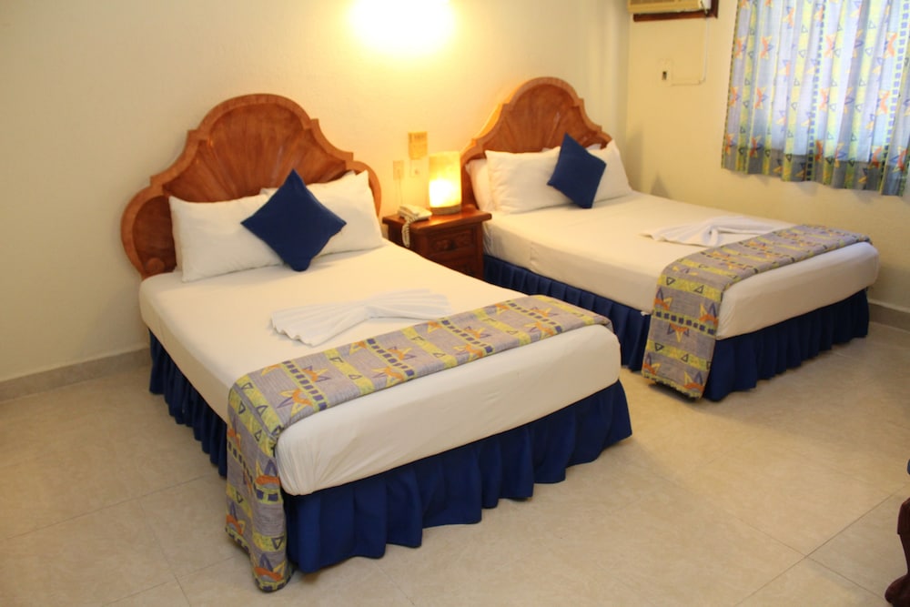 Suites Cancun Center 14/57