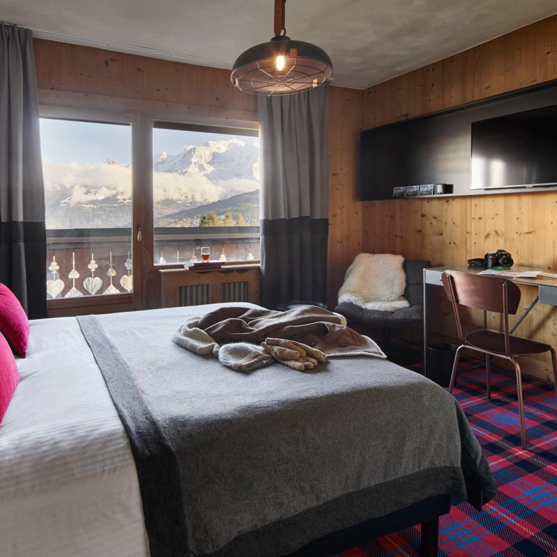 Mont Blanc, Double Bed