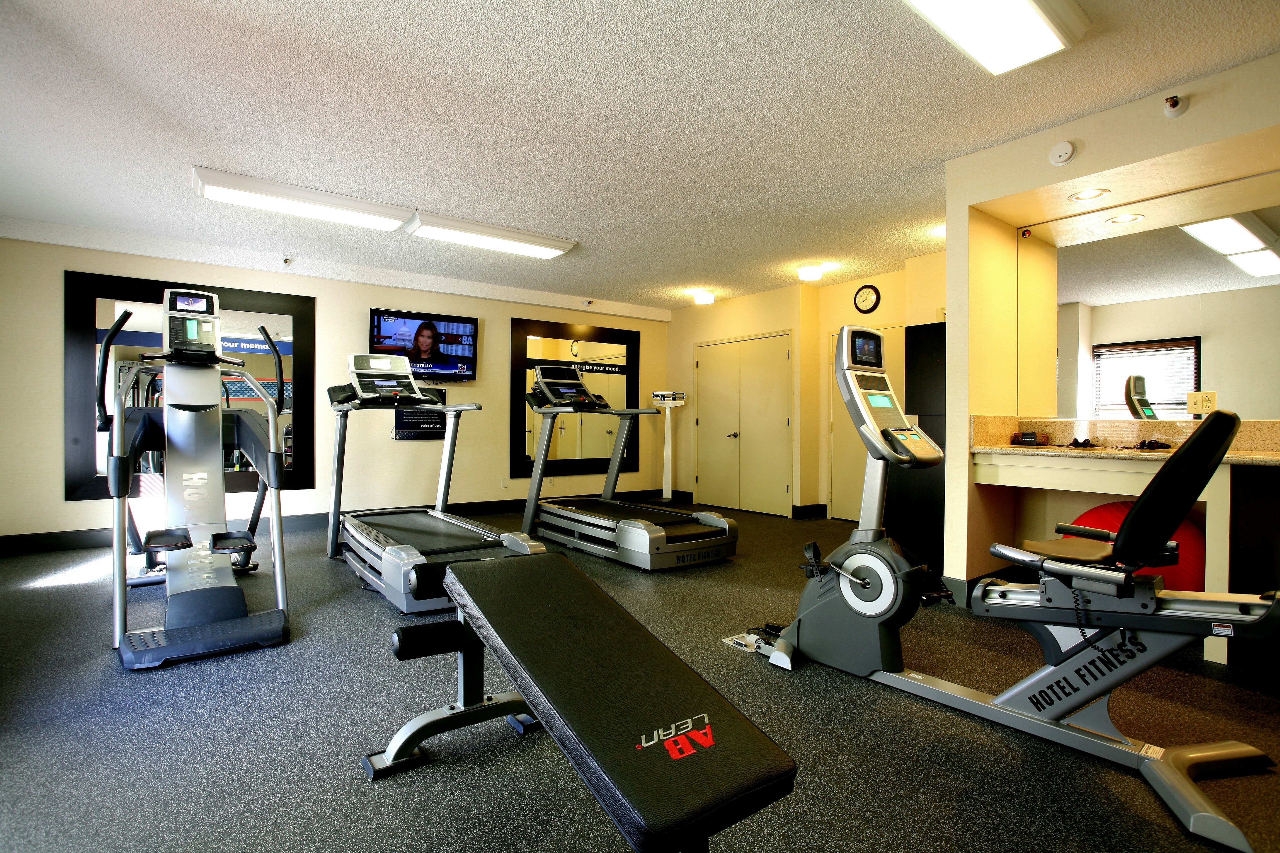 Hampton Inn Tucson Airport 6/19