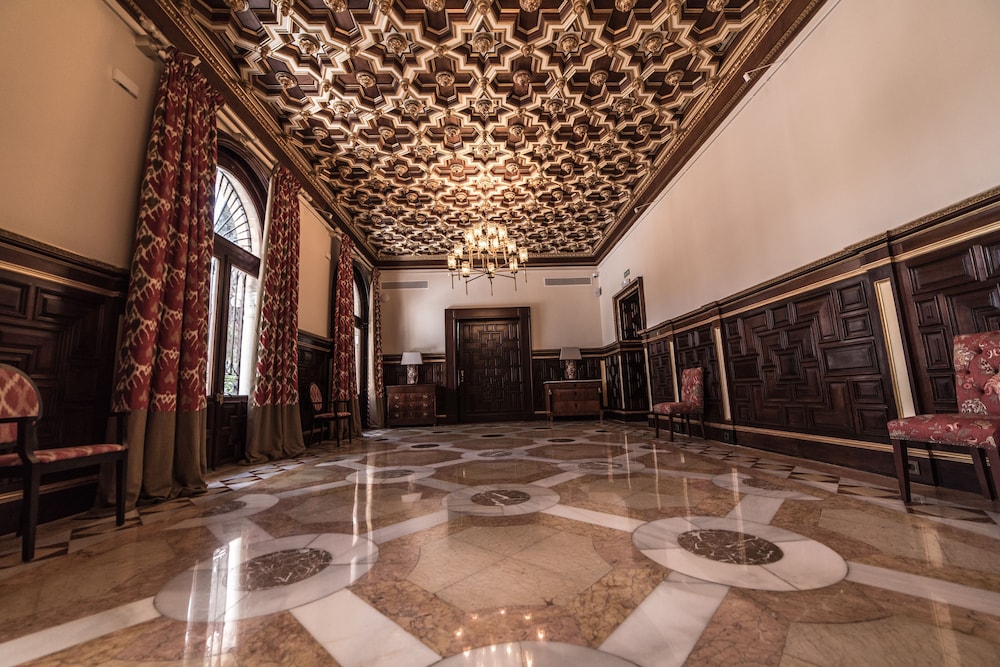 Casa Palacio Maria Luisa 7/50