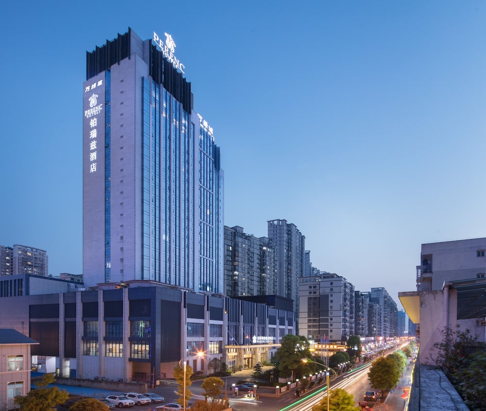 Perenc Hotel 2/50