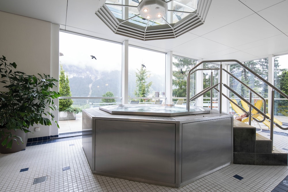 Parkhotel Schoenegg 7/50