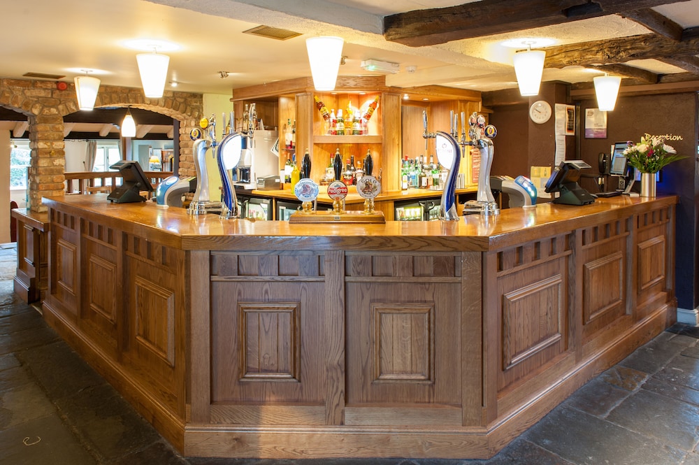 Admirals Table By Marston S Inns 4/23