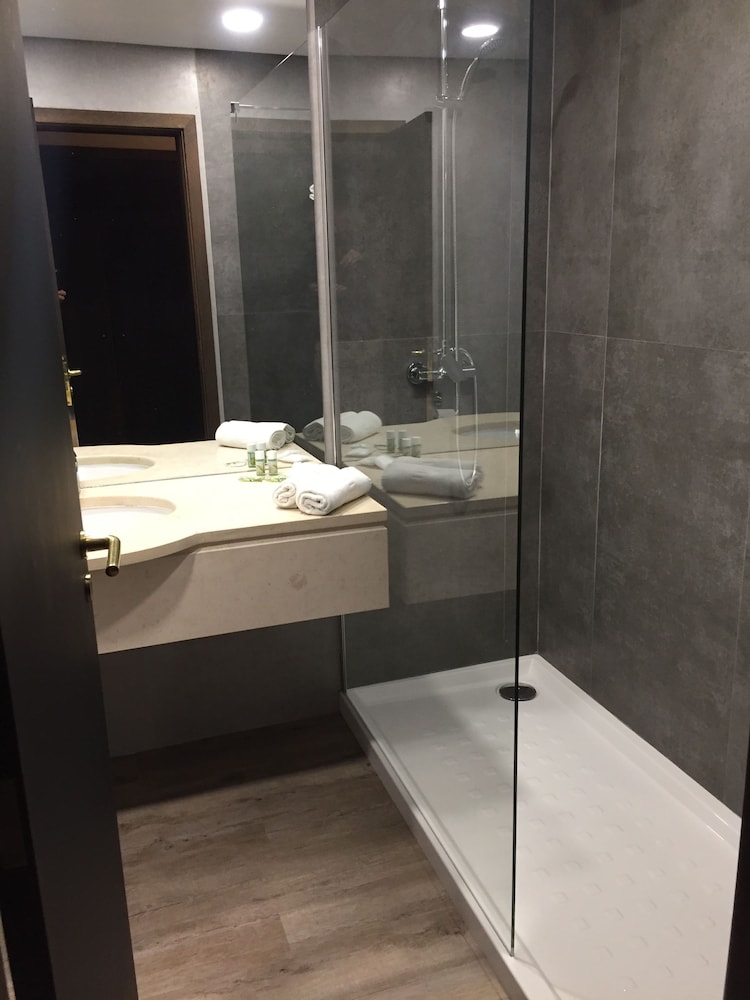 Hotel Euro Moniz 25/26