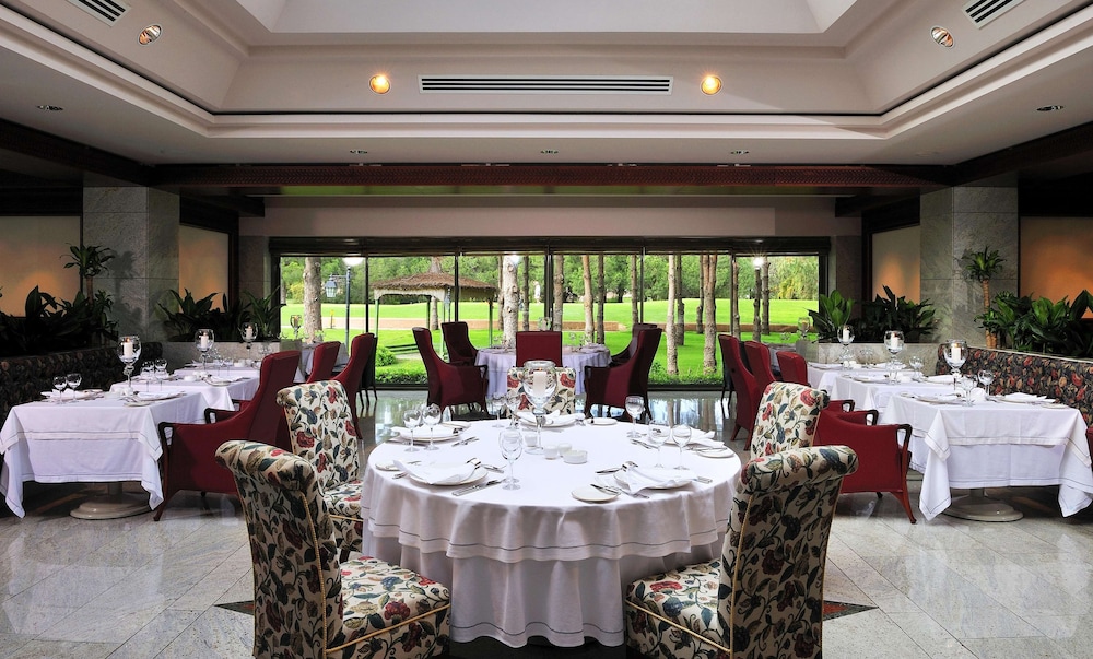 Gloria Verde Resort and Spa 34/50