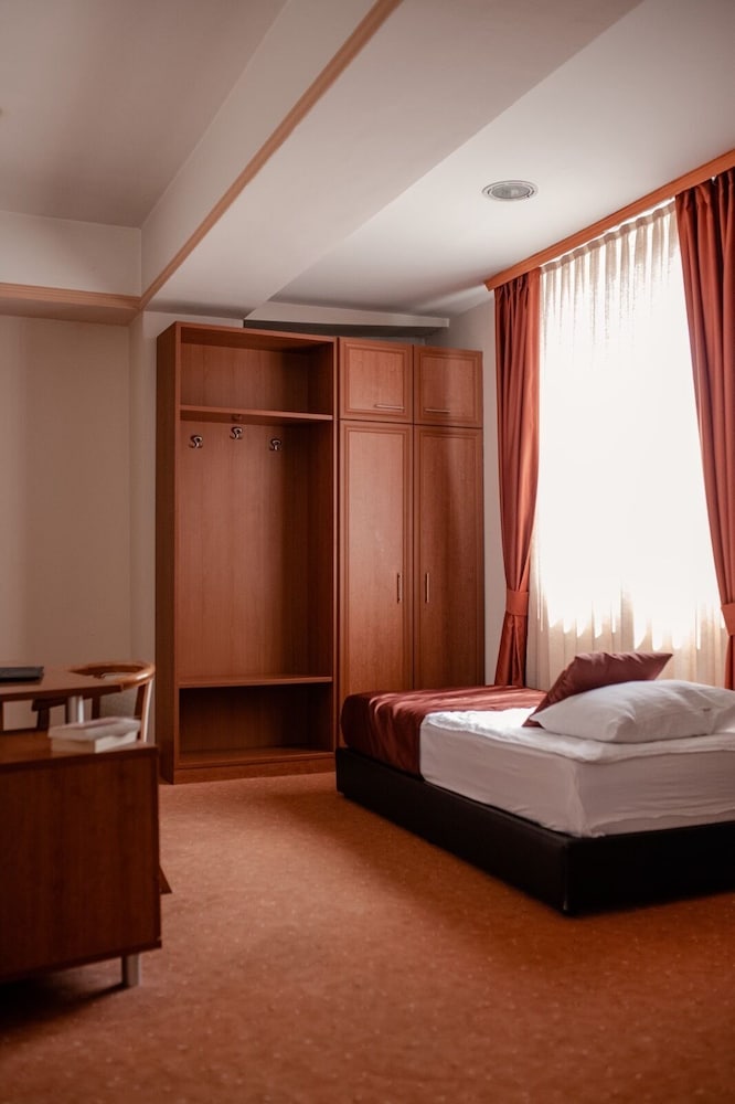 Hotel Drim 8/29