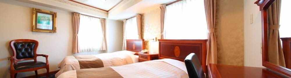 STANDARD, TWIN BEDS, SMOKING