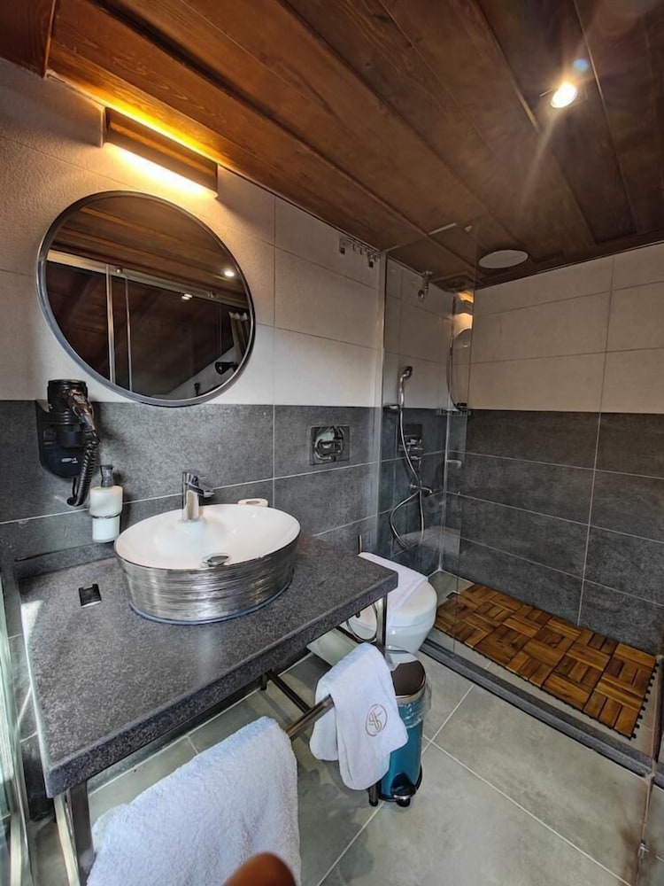 Sam Franss Boutique Hotel 22/22
