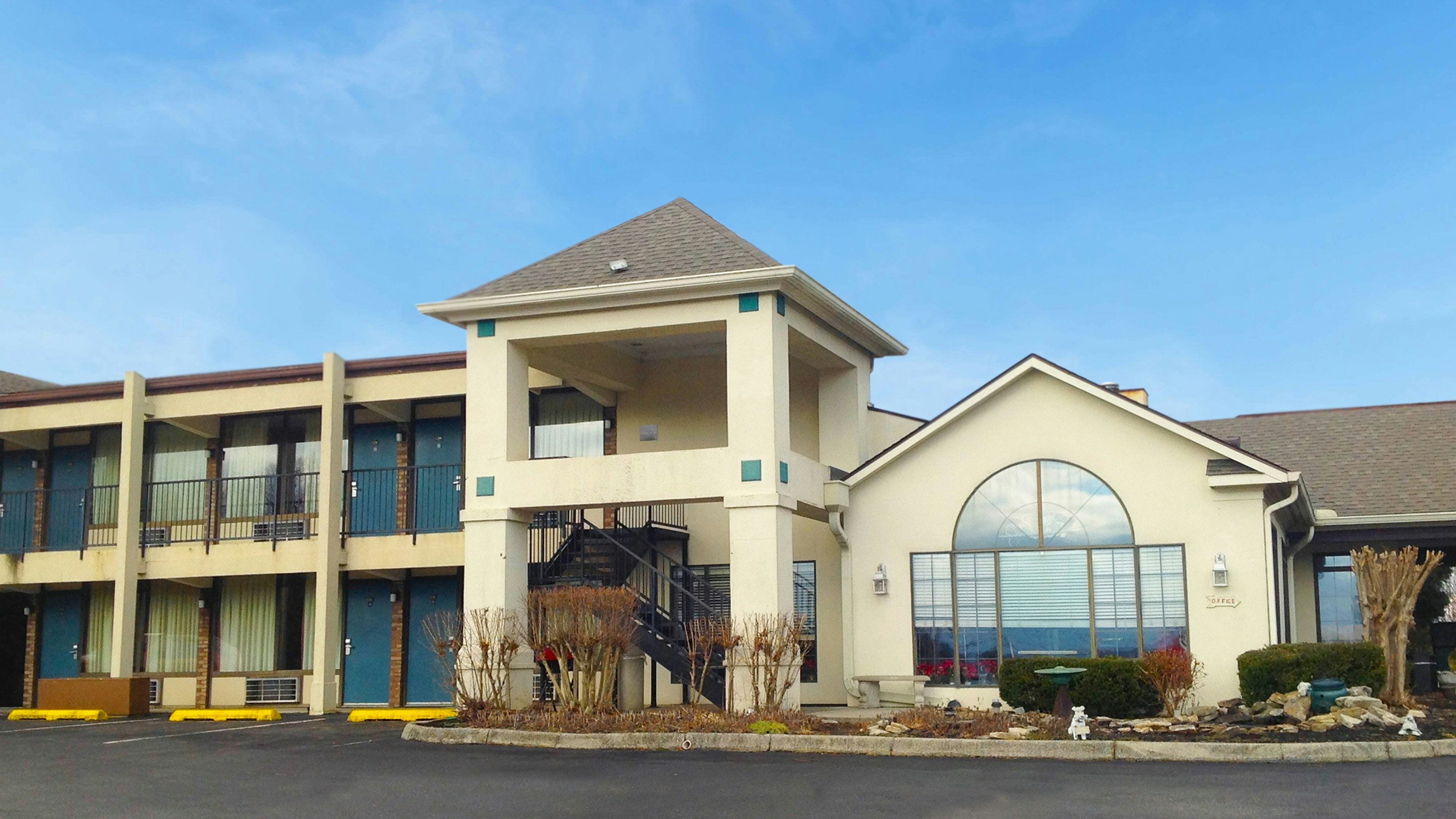 Inn of Loudon 3/40