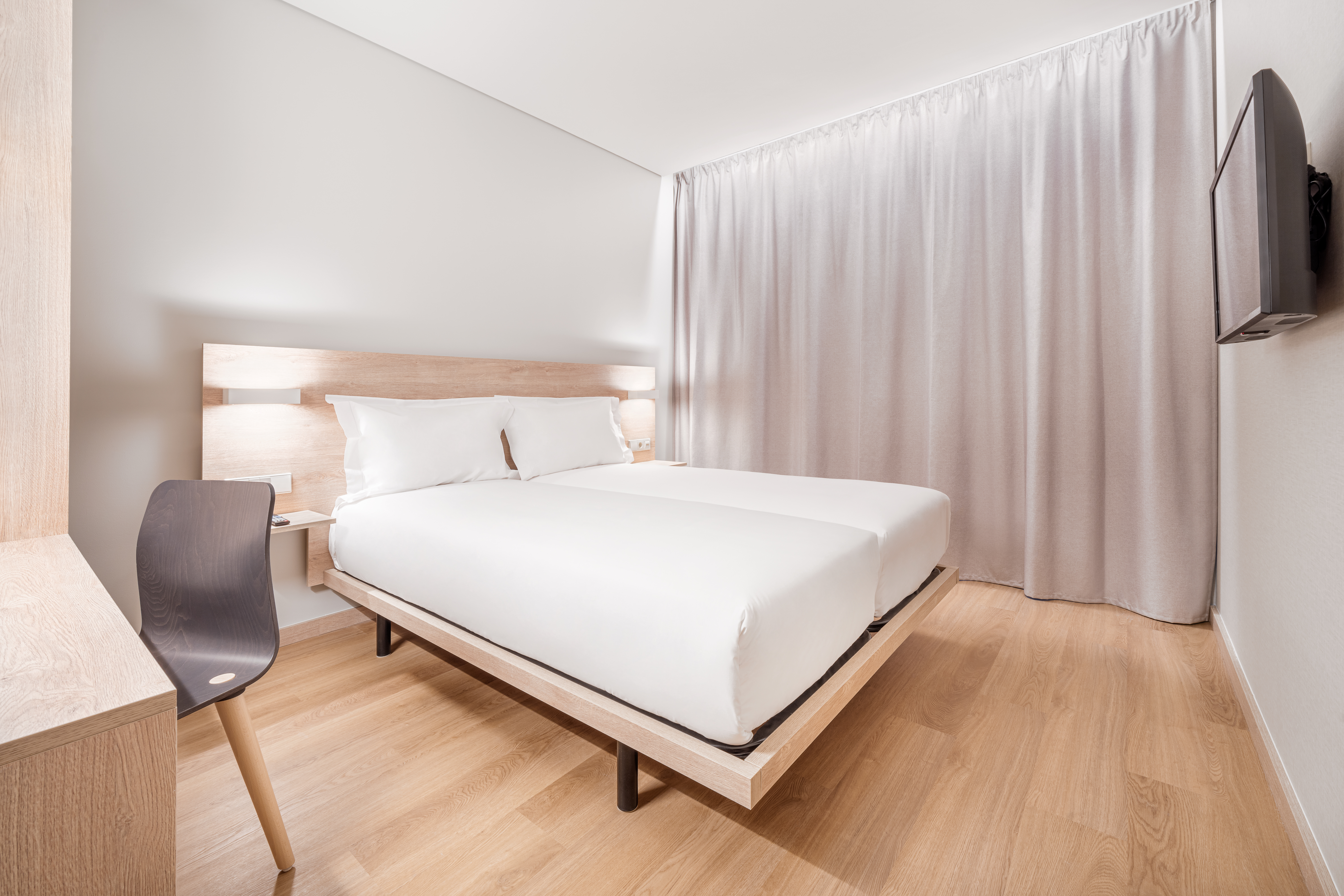 STANDARD, TWIN BEDS