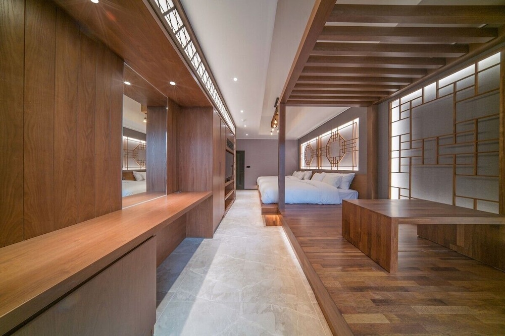 Yeon Hwa Moon Hotel 41/49