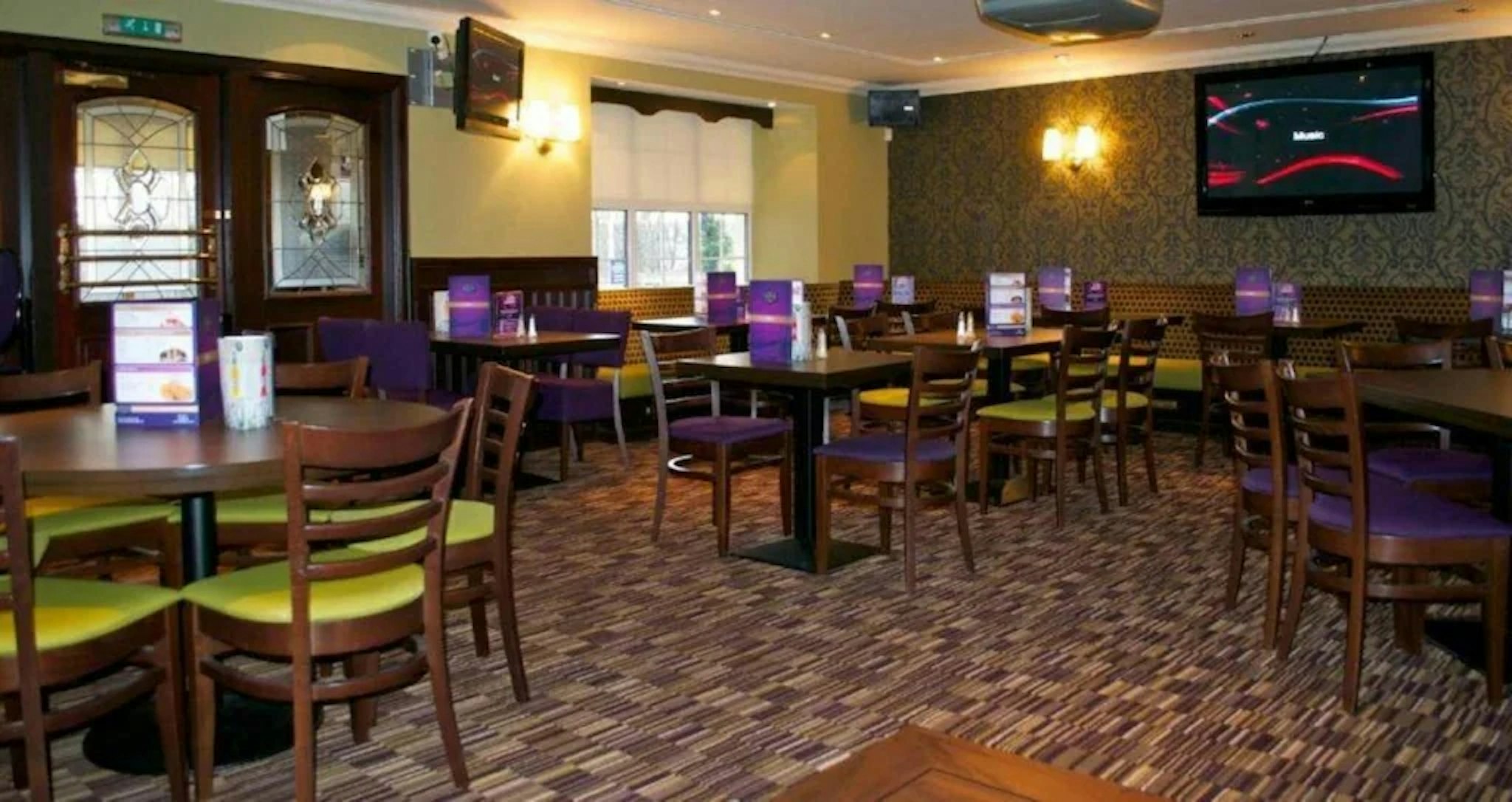 OYO Lochway Hotel 28/38