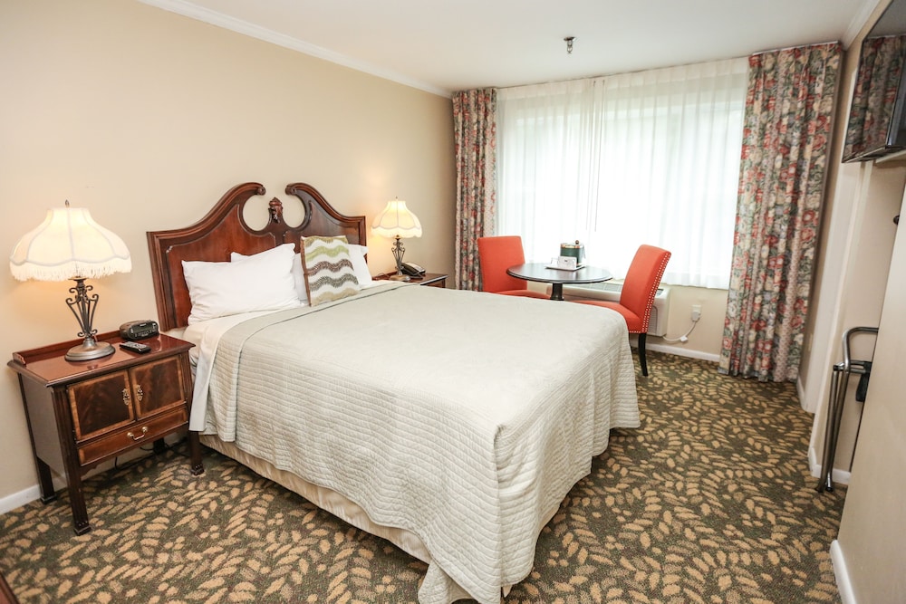The Historic Summit Inn 22/53