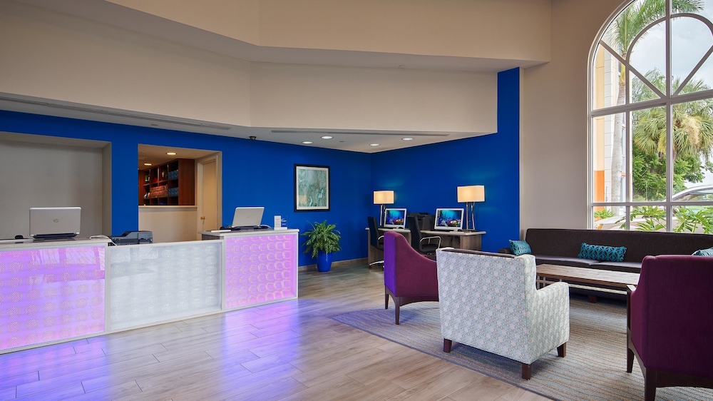 Best Western Fort Myers Inn and Suites 12/35