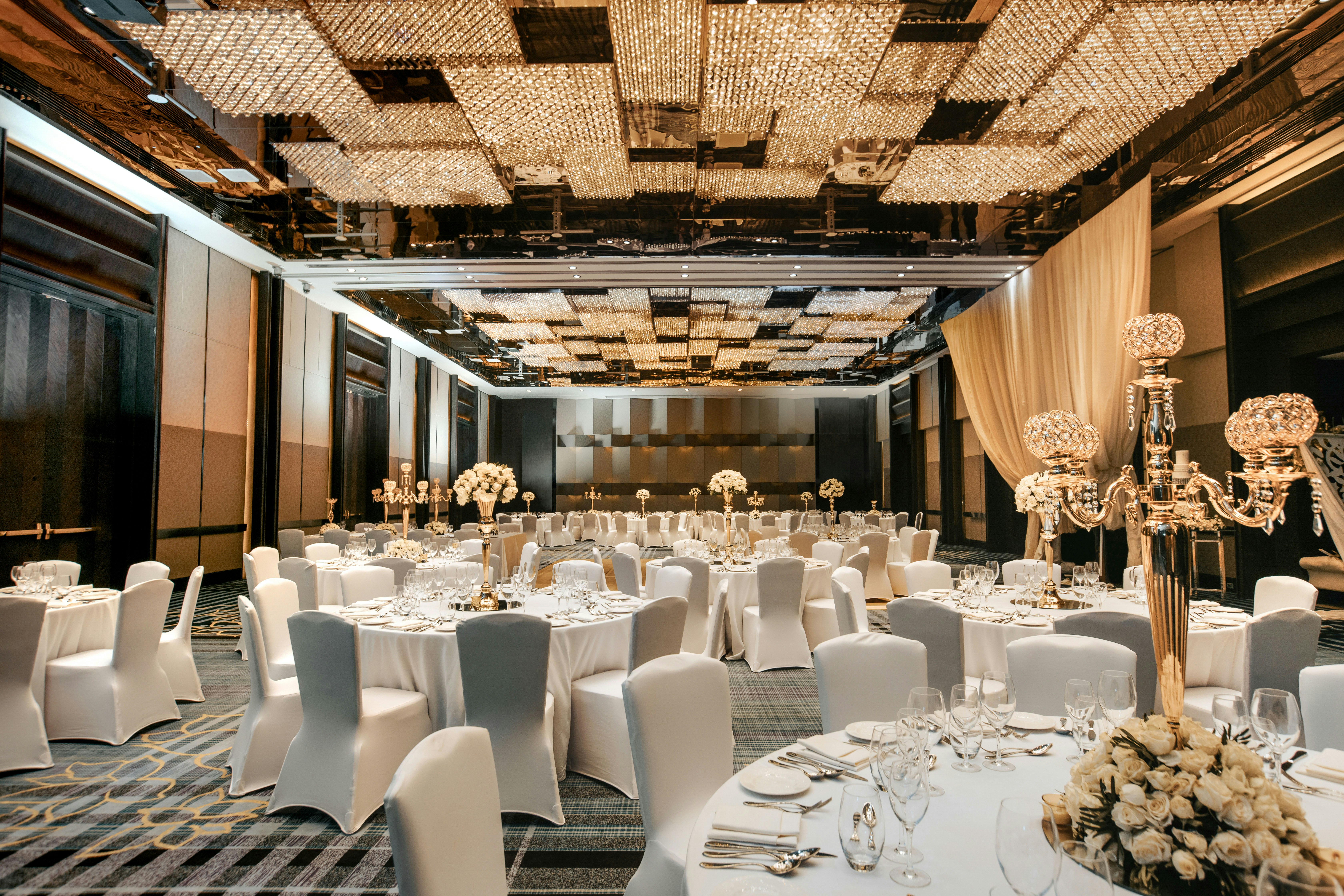 Hilton Manila Newport World Resorts 43/49