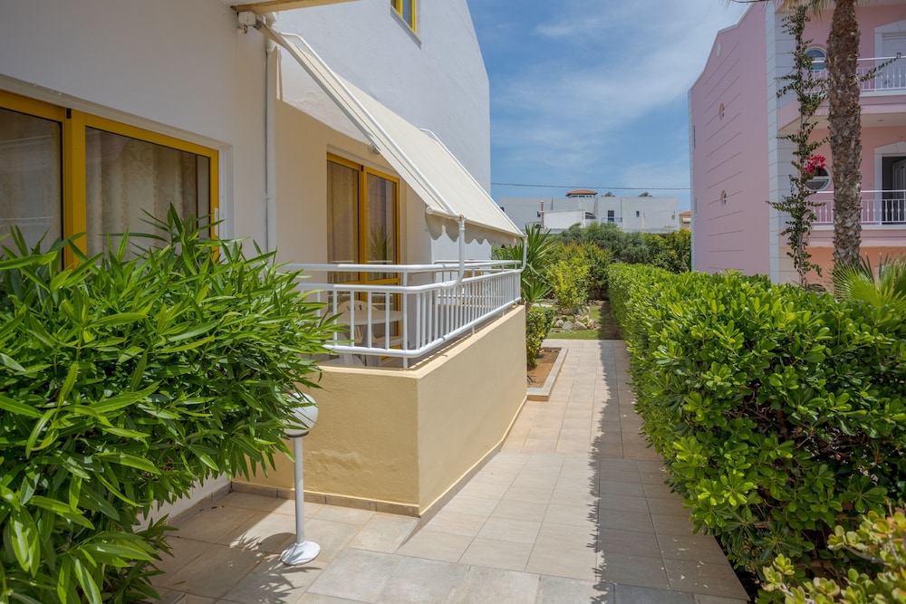 Cosmi Apartments by Estia 39/50