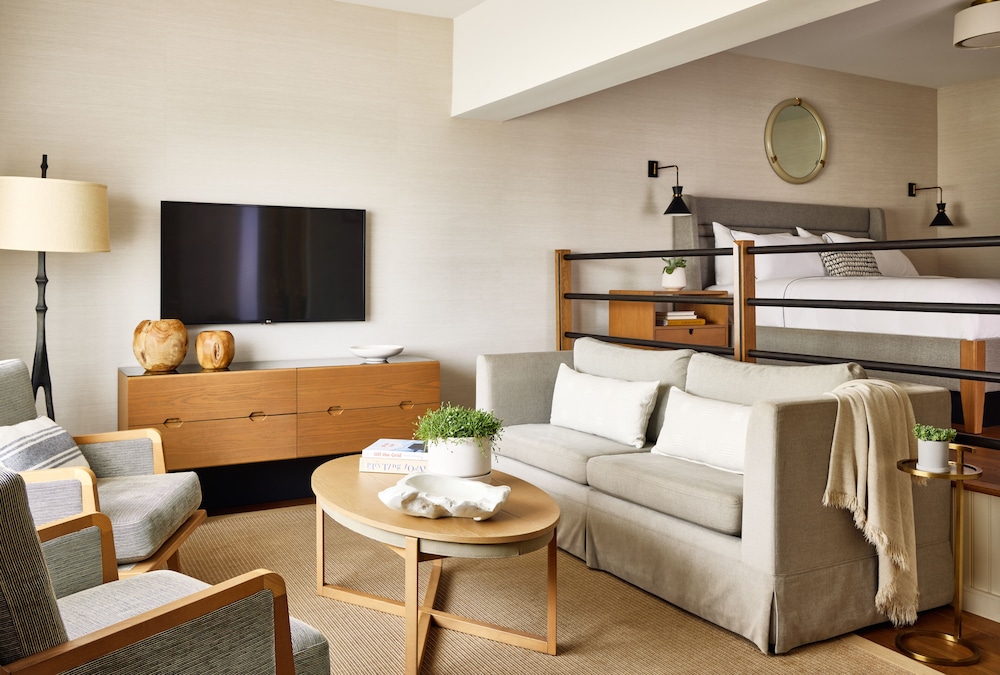 Gurneys Montauk Resort and Seawater Spa 55/78