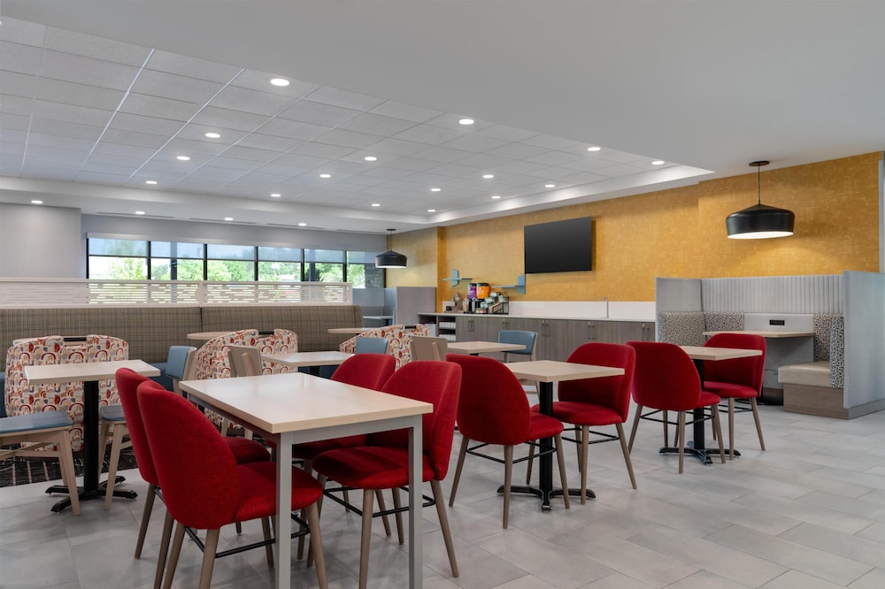 Home2 Suites by Hilton Macon I 475 33/46