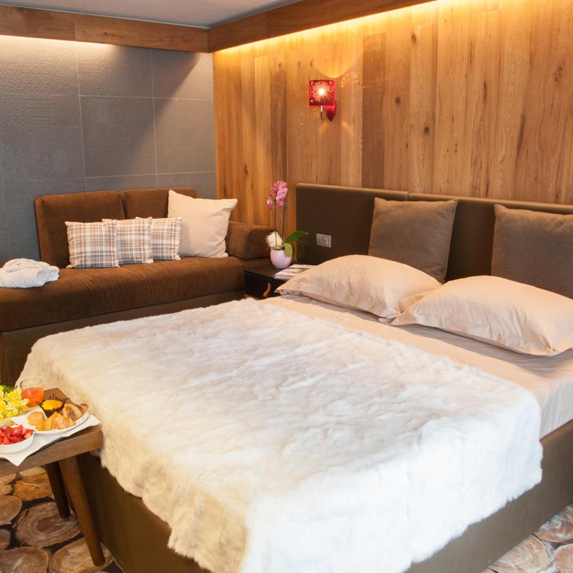 جناح، Charme Hotel Alexander 4/9