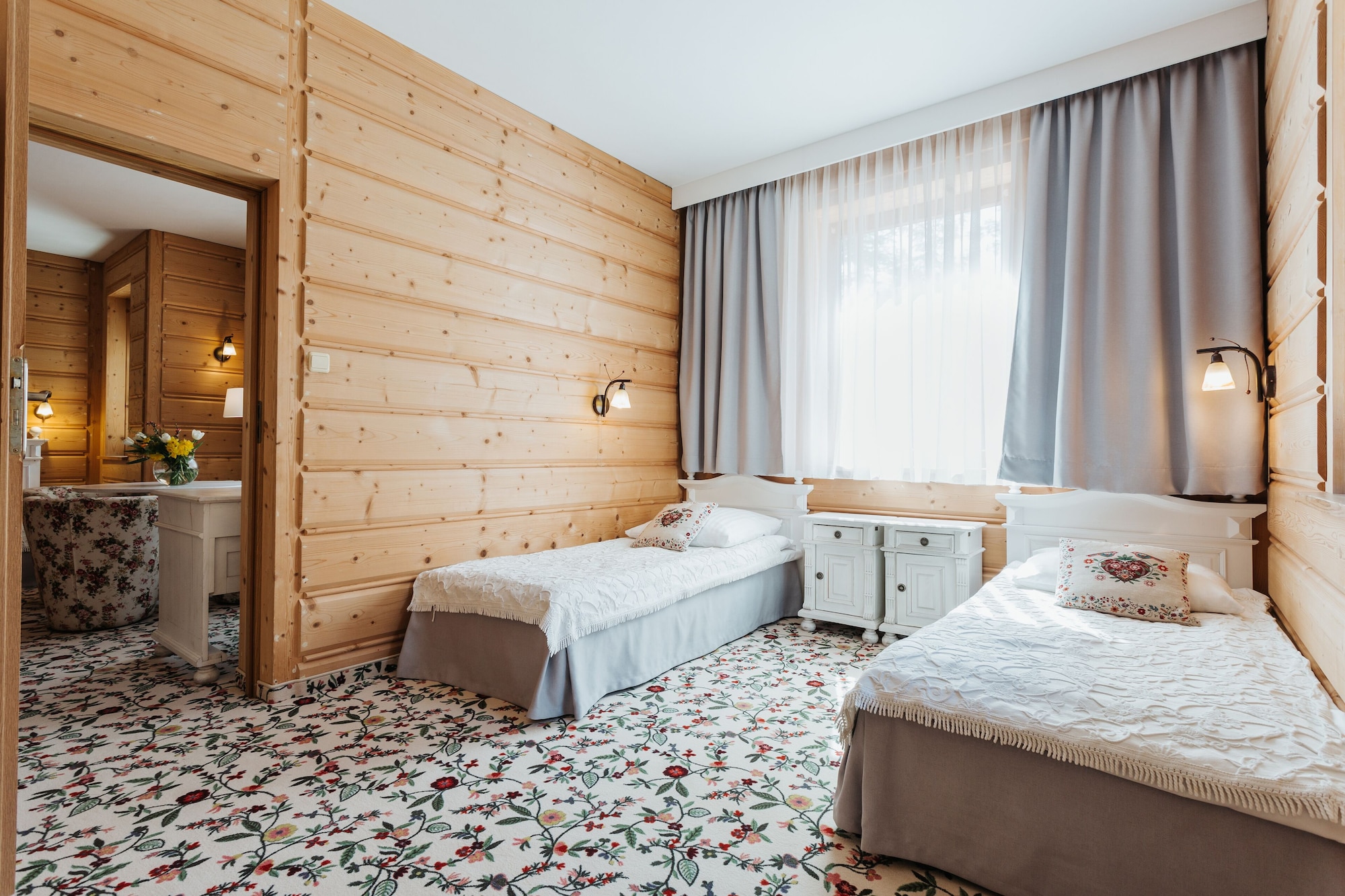 2 BEDROOMS, APARTMENT